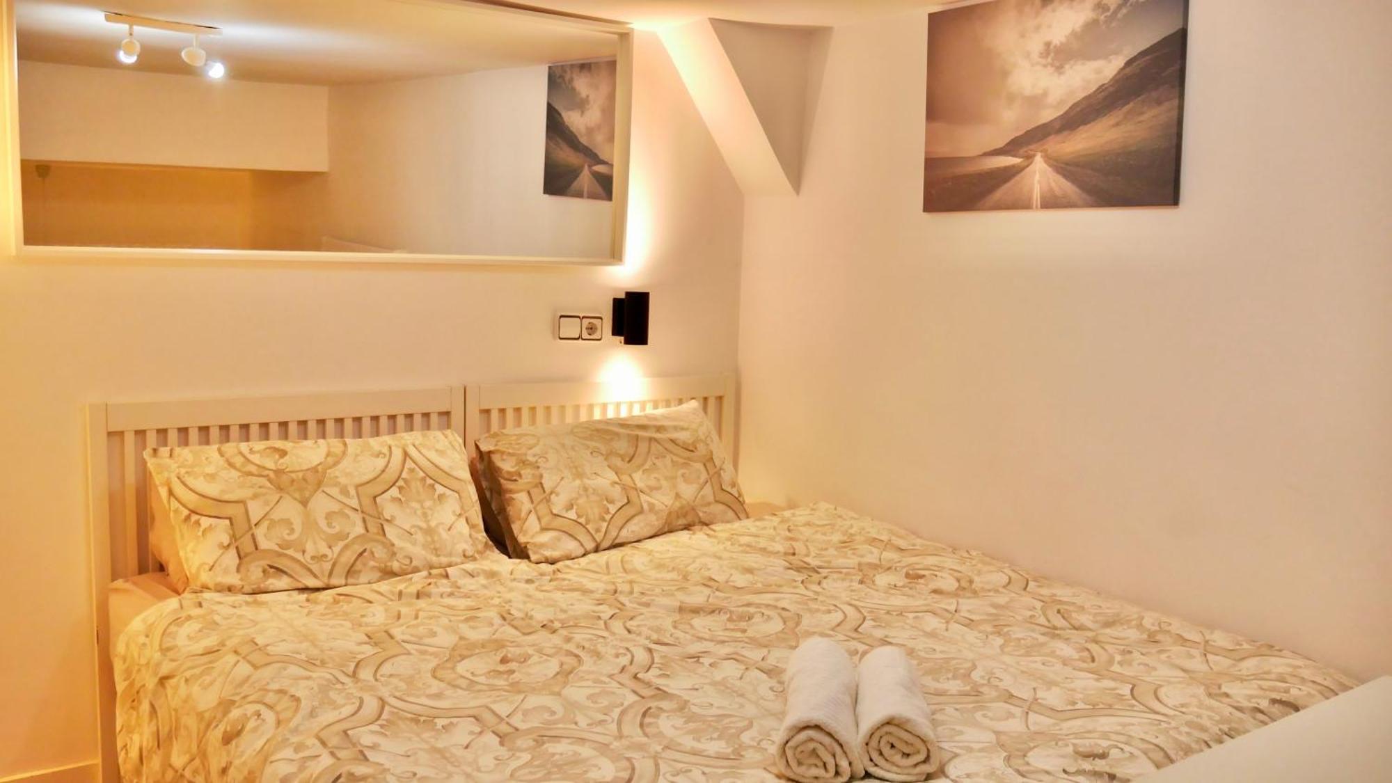 Duplex La Latina Centro Madrid公寓 外观 照片